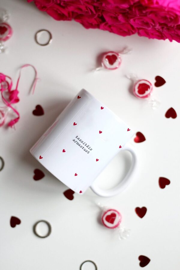 Disainkruus Tassitäis armastust