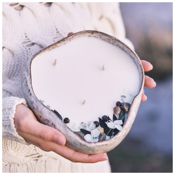 Käsitööküünal karbis 35-45h 3 tahti