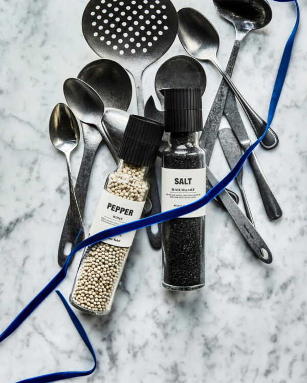 Kinkekomplekt must meresool ja valge pipar 320g