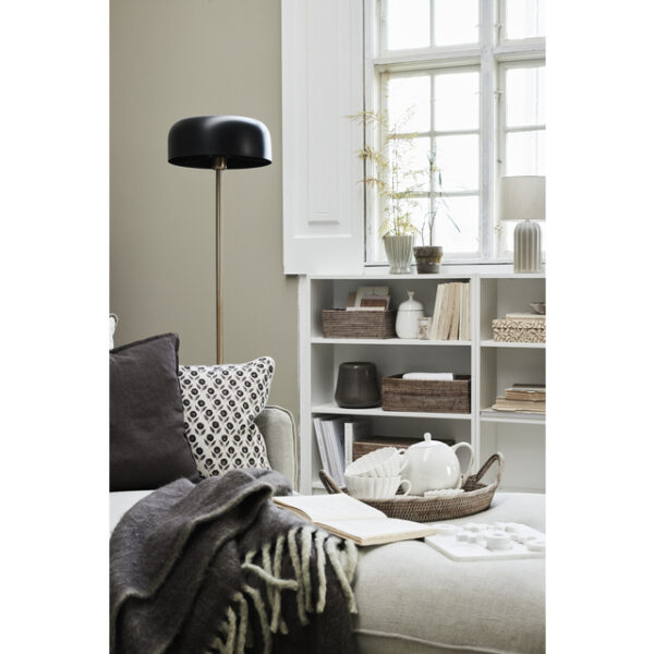 Dekoratiivpadi Efilia lilled valge 60x40cm