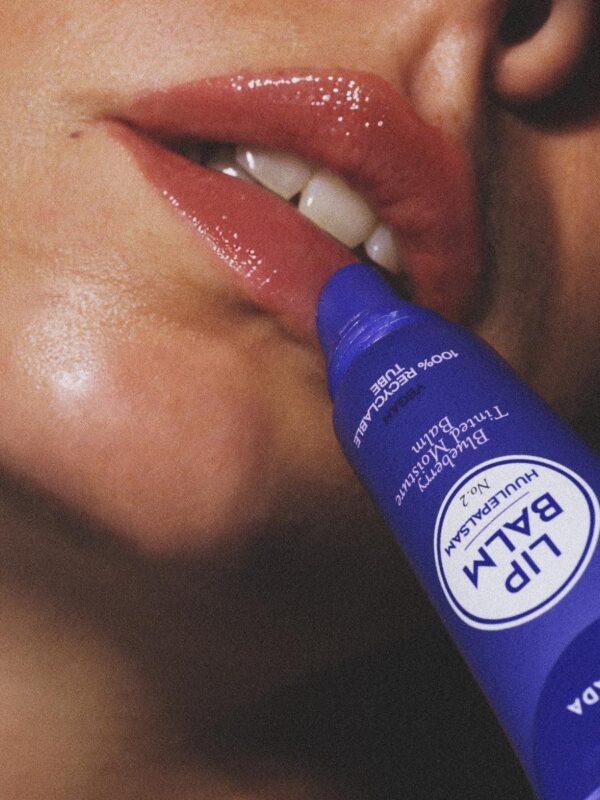 Tooniv huulepalsam mustikaga 10ml