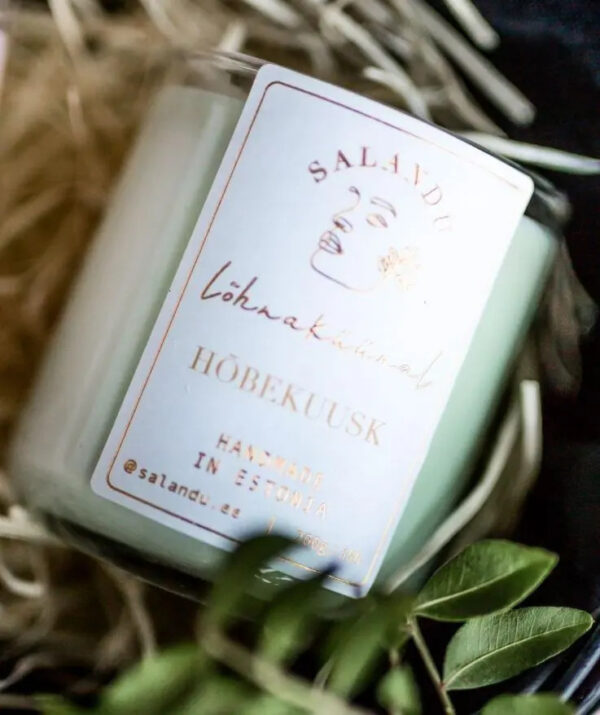 Lõhnaküünal Hõbekuusk