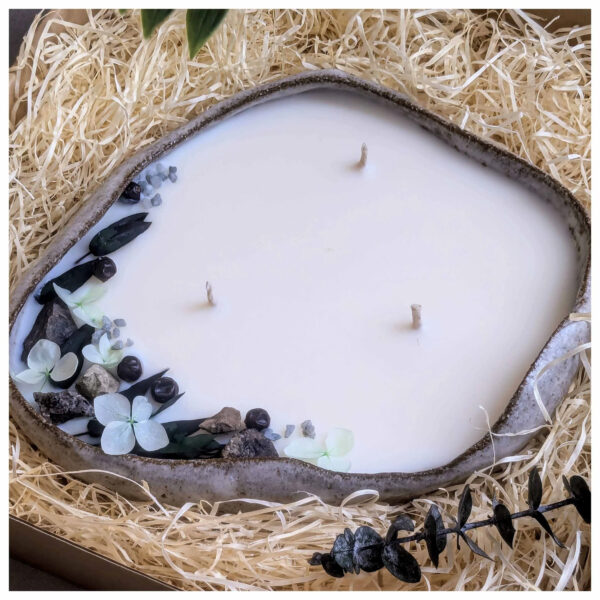 Käsitööküünal karbis 35-45h 3 tahti