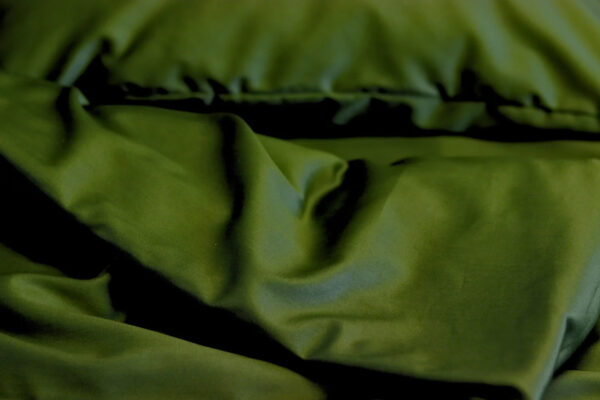 Voodilina LUX satiin Dark green 150x220cm