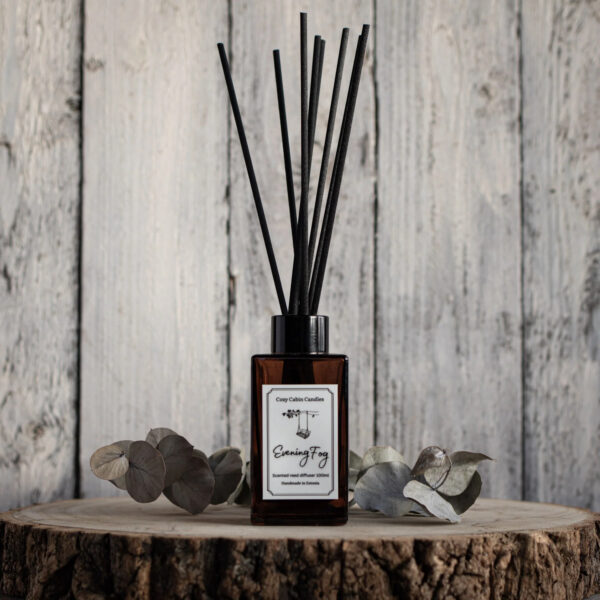 Cozy Cabin Candles ruumilõhnastaja Evening Fog 150g