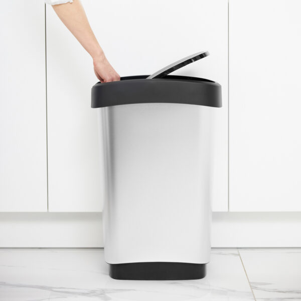 Prügikast liikuva kaanega Twist 50L metallik hõbe/must 40,1x29,8x h60,2cm