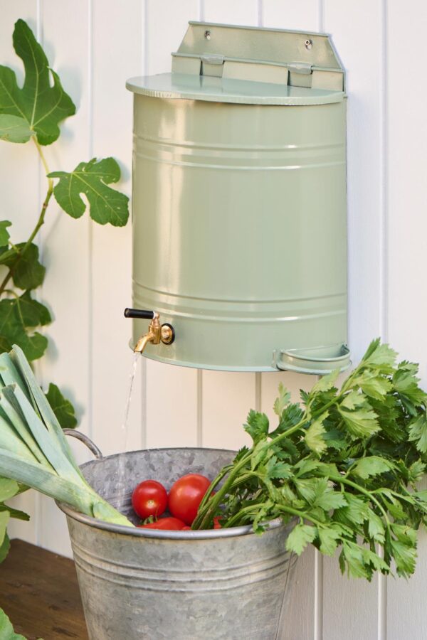 Veenõu seinale kraani ja seebihoidikuga roheline 10,5L