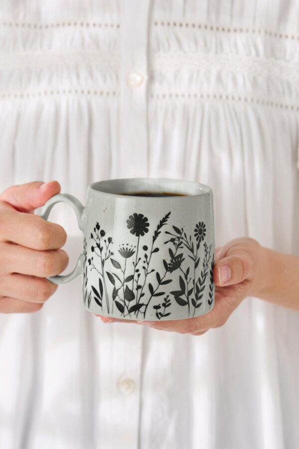 Tass lilledega sinine 300ml