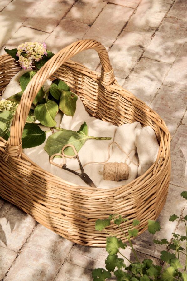 Punutud korv sangaga 60x38x h43cm