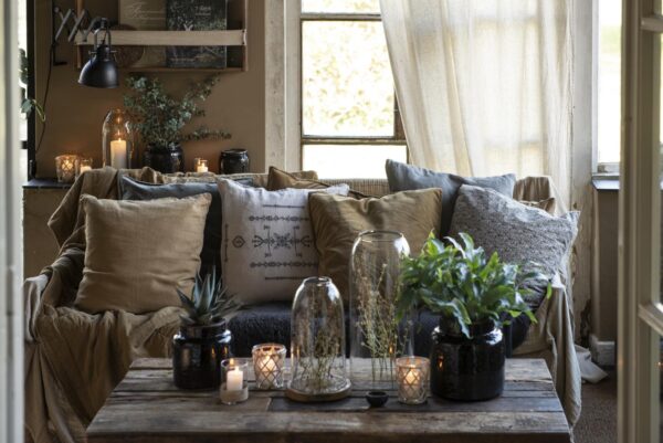 Dekoratiivpadi sametist pruun 52x52cm