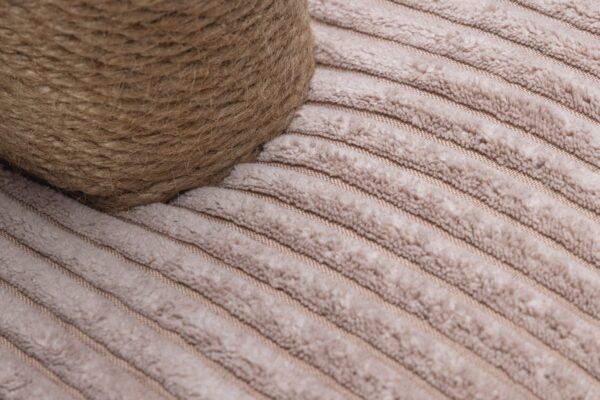 Kraapimispuu Ribbed mänguasjaga roosa Ø41x h70cm