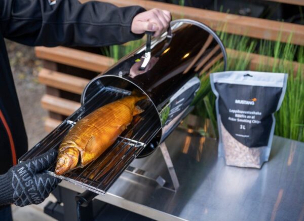 Suitsuahi Mustang elektriline 1100W