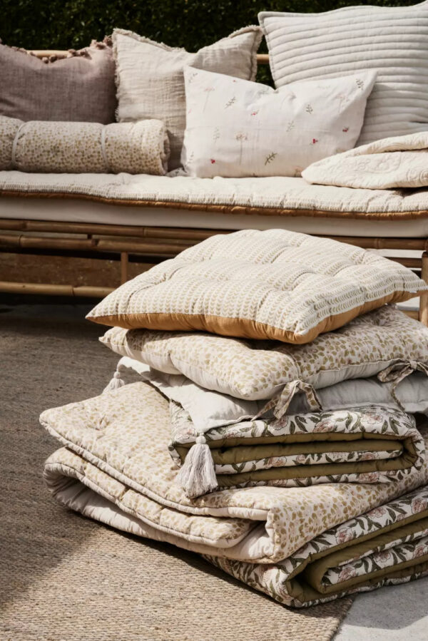 Toolipadi Ivillia kollane/kirju 45x45cm