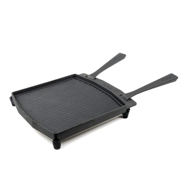 Malmist kahepoolne pann Ooni