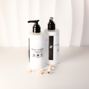 Kehakreem Must Vaarikas 250ml