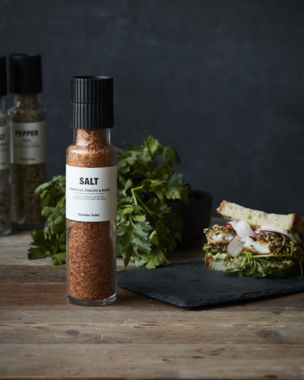 Nicolas Vahe tomati, parmesani ja basiilikusool, 300g