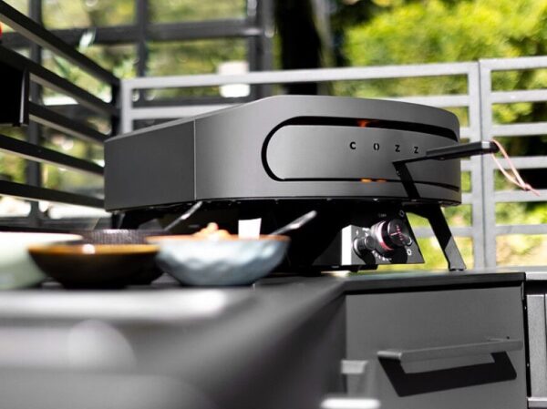 Cozze® gaasiga pitsaahi 17" Rotate Black Edition