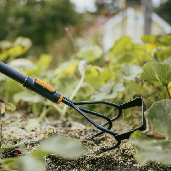 Fiskars kõblas kobestiga OneClick
