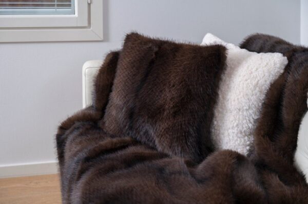 Pleed Astor pruun 127x152cm