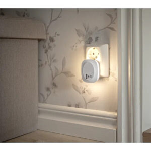 LED öölamp USB A/C laadijaga