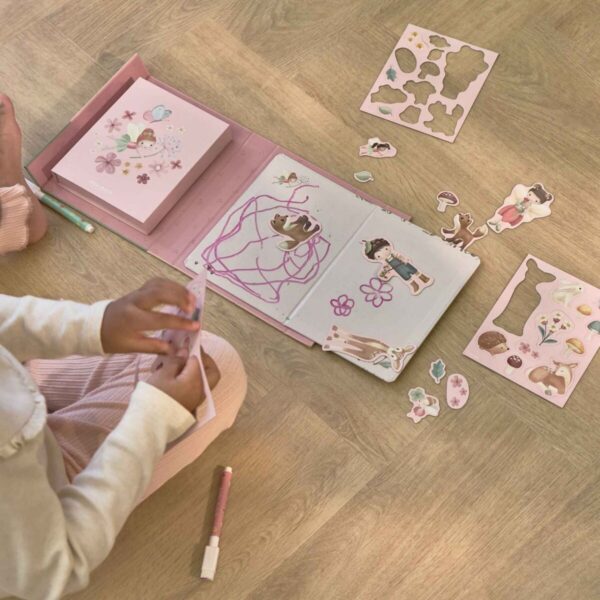 Little Dutch magnetitega värvimisraamat Rosa & Fairy Garden
